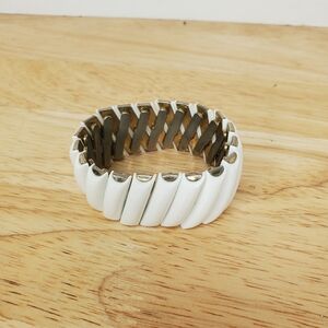 Vintage Leru White Thermoset Expansion Bracelet 1950s